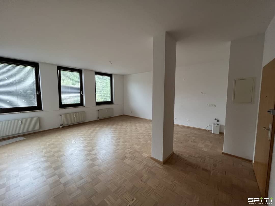 Helle 3 Zimmer Wohnung mit offenem Wohnbereich