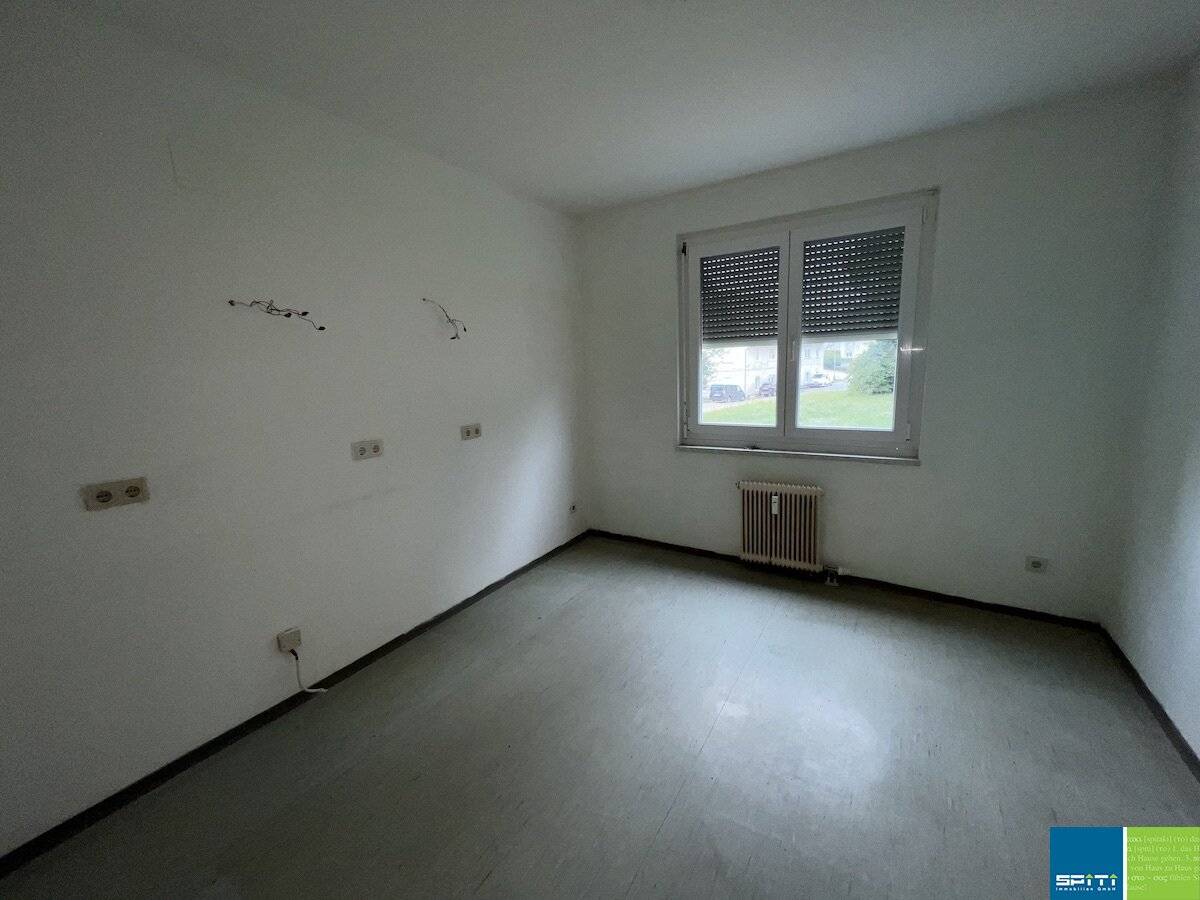 Bright 2 Room Apartment with Parquet in Brückl