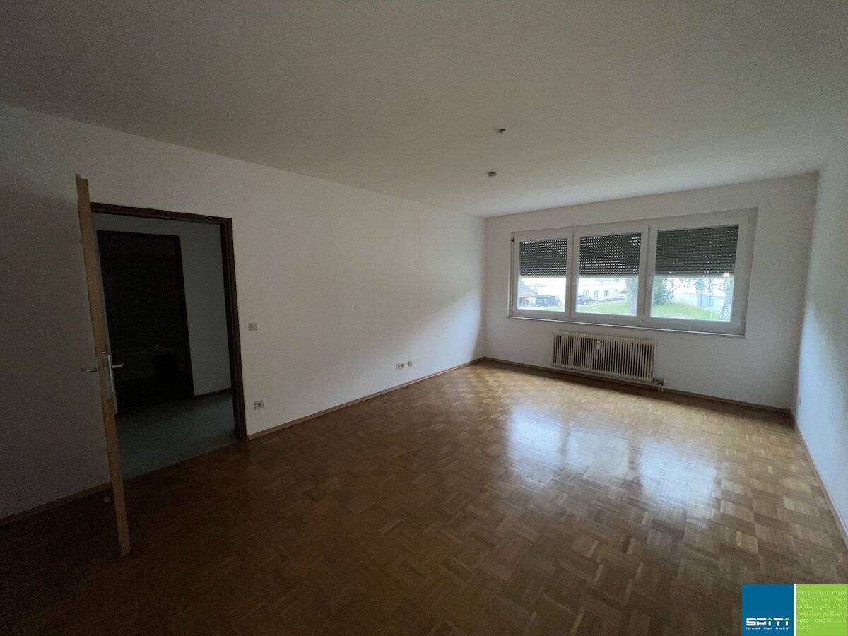 Bright 2 Room Apartment with Parquet in Brückl
