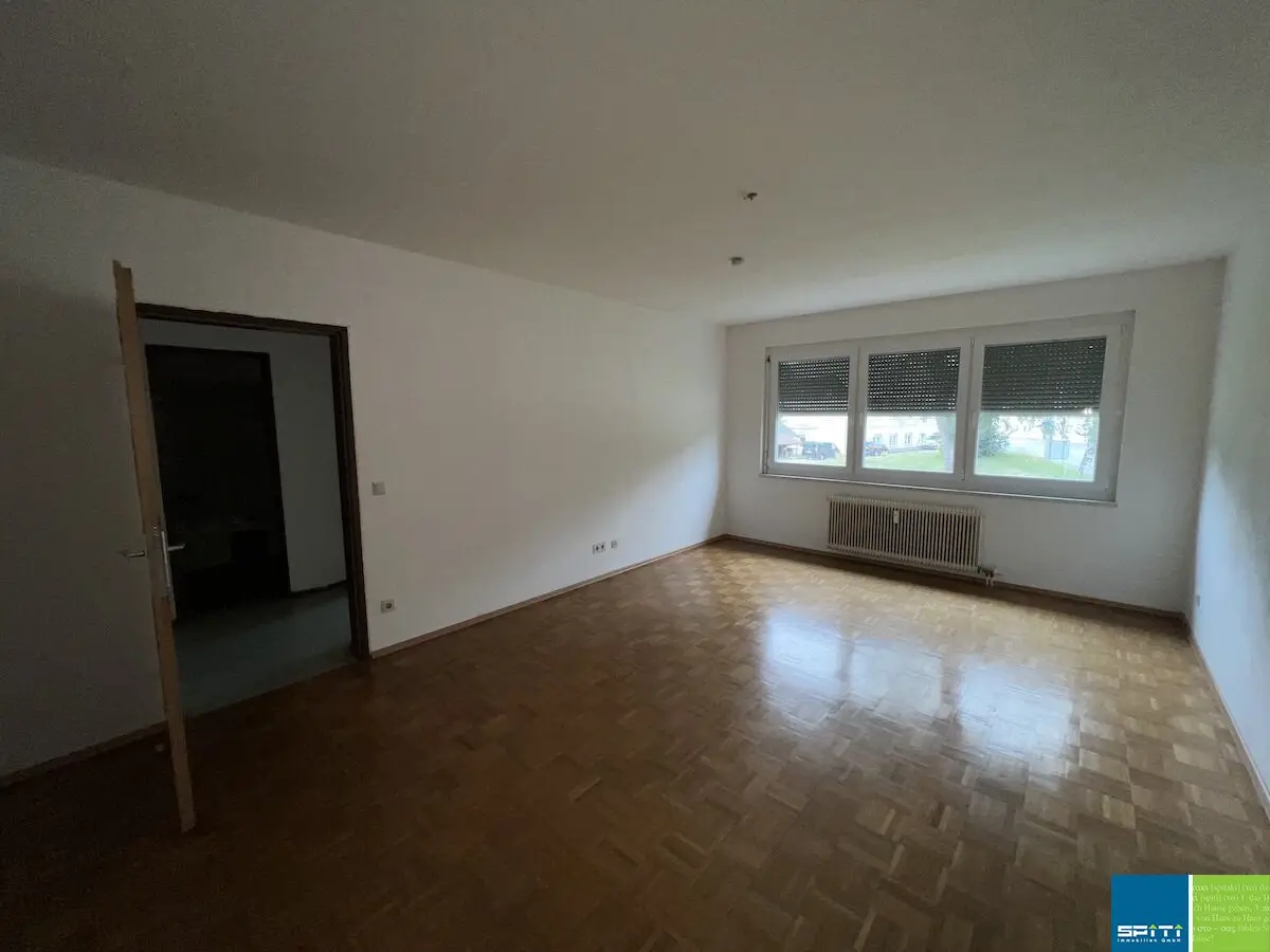Helle 2 Zimmer Wohnung mit Parkett in Brückl