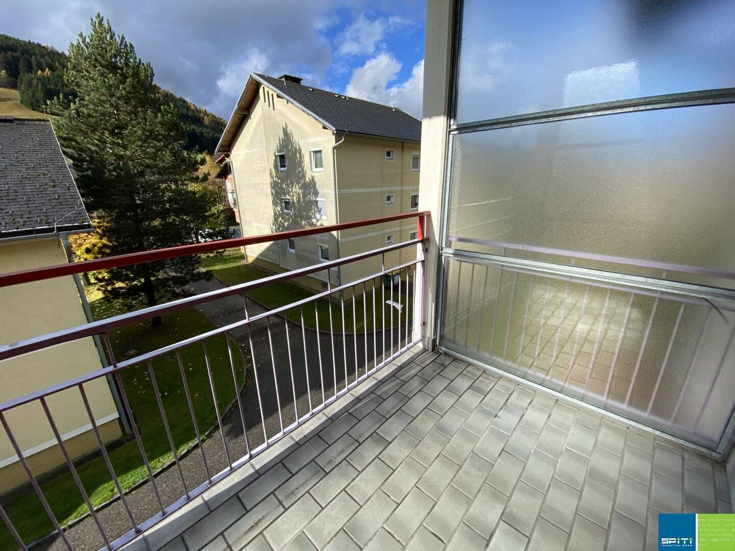 Helle Wohnung mit Westbalkon und Keller