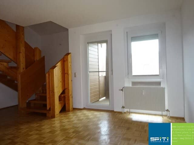 Helle Maisonettewohnung mit Südbalkon und Parkett