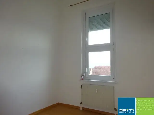 Bright maisonette apartment with south facing balcony and parquet