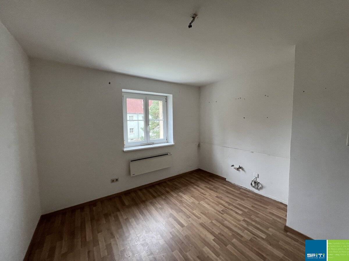 Quiet 1 room apartment with cellar storage
