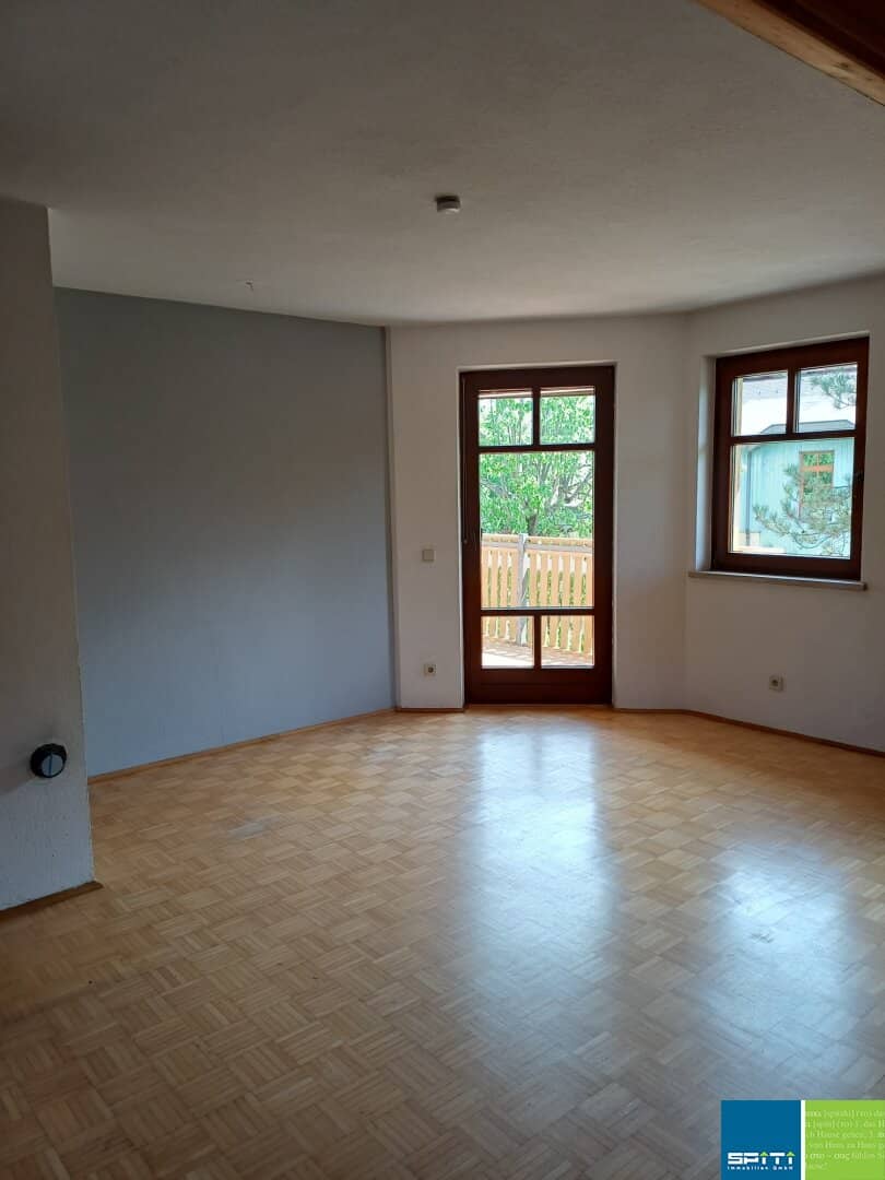 Sunny 3 Room Apartment with Balcony and Parking