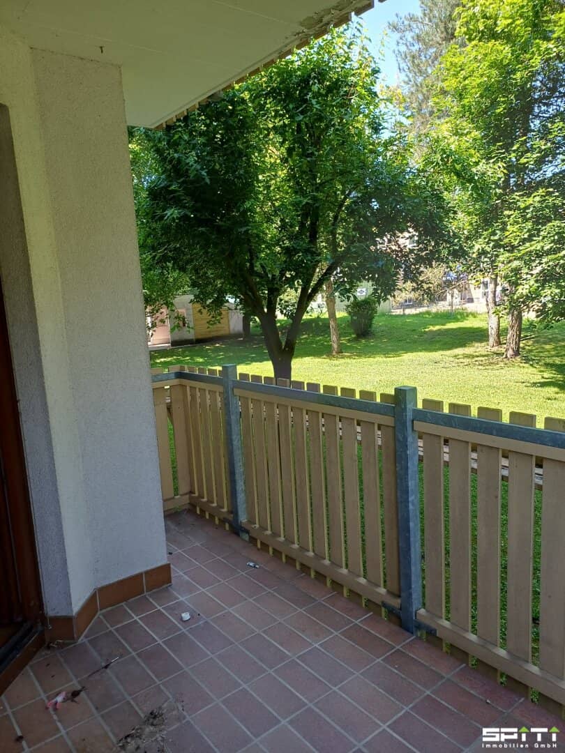 Helle Wohnung mit Westbalkon und Parkplatz in Grünlage