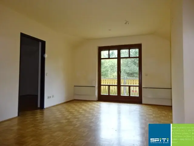 Helle 3 Zimmer Wohnung mit Westbalkon und Parkplatz