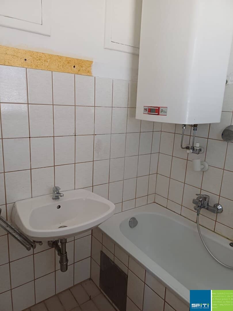 Sanierungsbedürftige Anlegerwohnung mit Kellerabteil