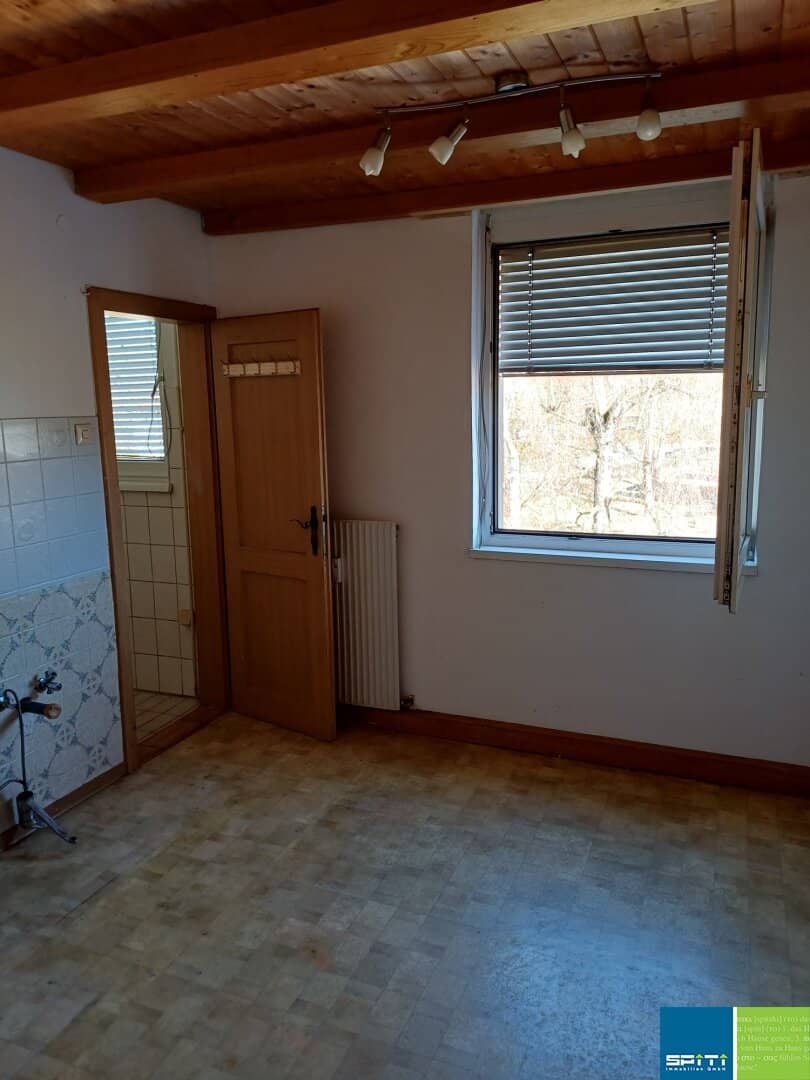 Sanierungsbedürftige Anlegerwohnung mit Kellerabteil
