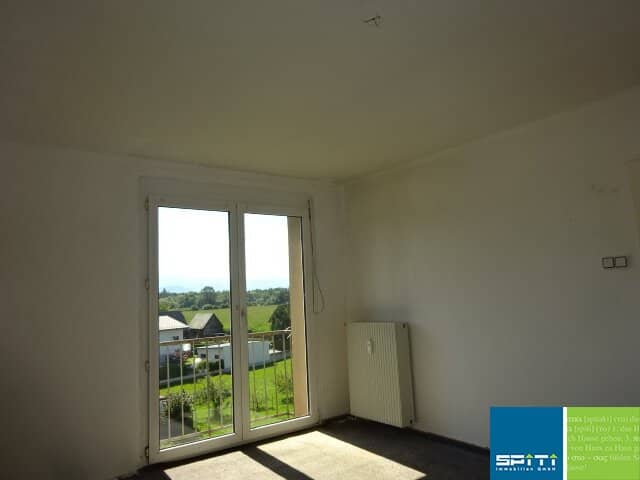 Sanierungsbedürftige Anlegerwohnung mit Balkon in zentraler Lage