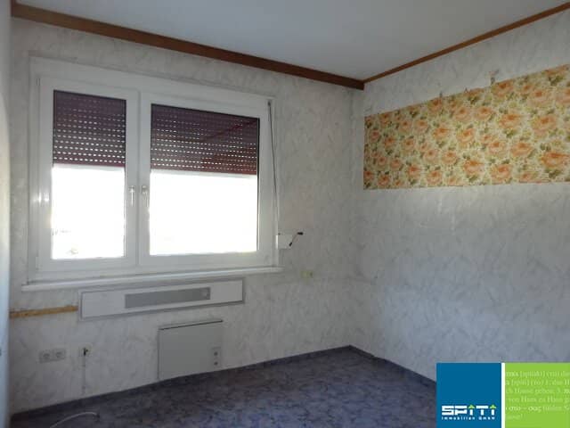 Helle Wohnung mit Loggia in zentraler Lage