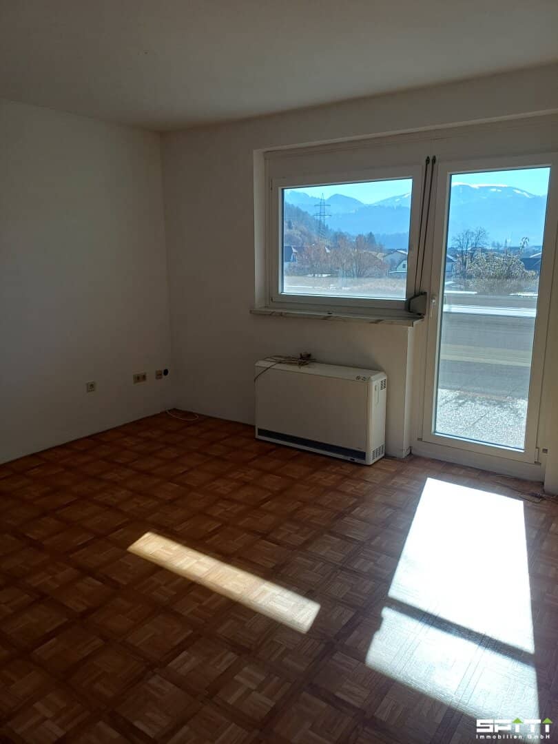 Helle 2 Zimmer Wohnung mit sonniger Terrasse