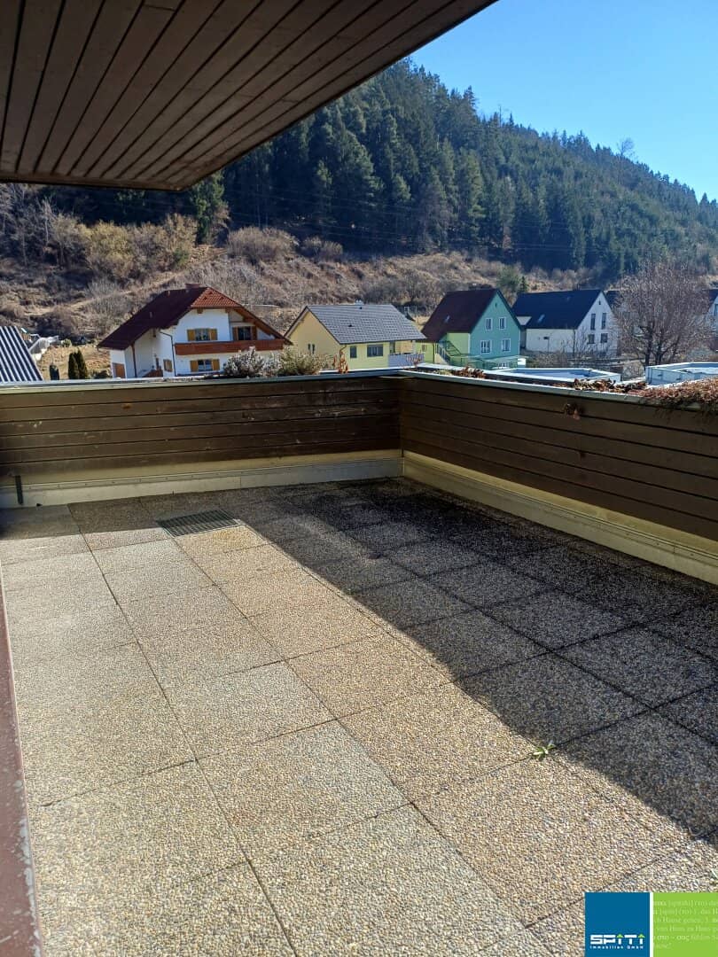 Helle 2 Zimmer Wohnung mit sonniger Terrasse