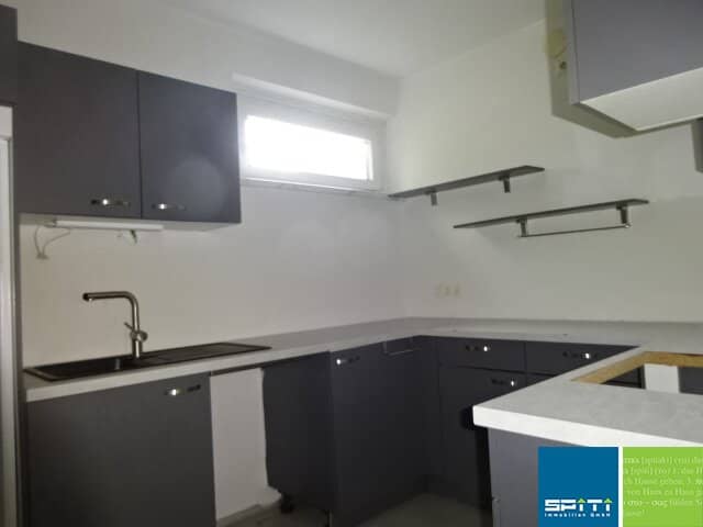 Bright ground floor apartment with sunny terrace