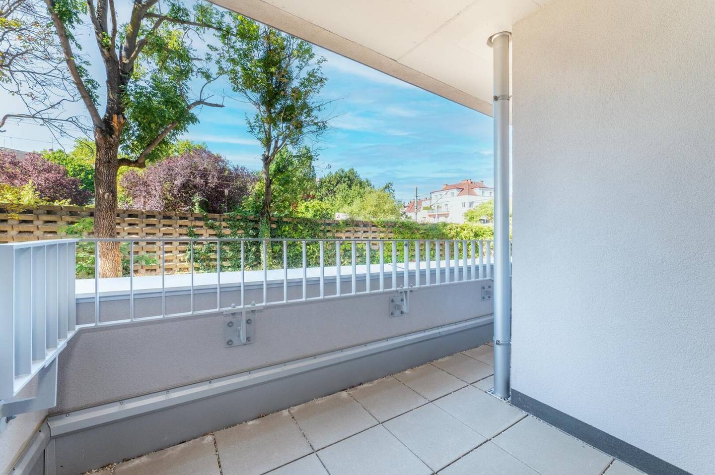 New build apartment with balcony and southwest orientation in Hietzing
