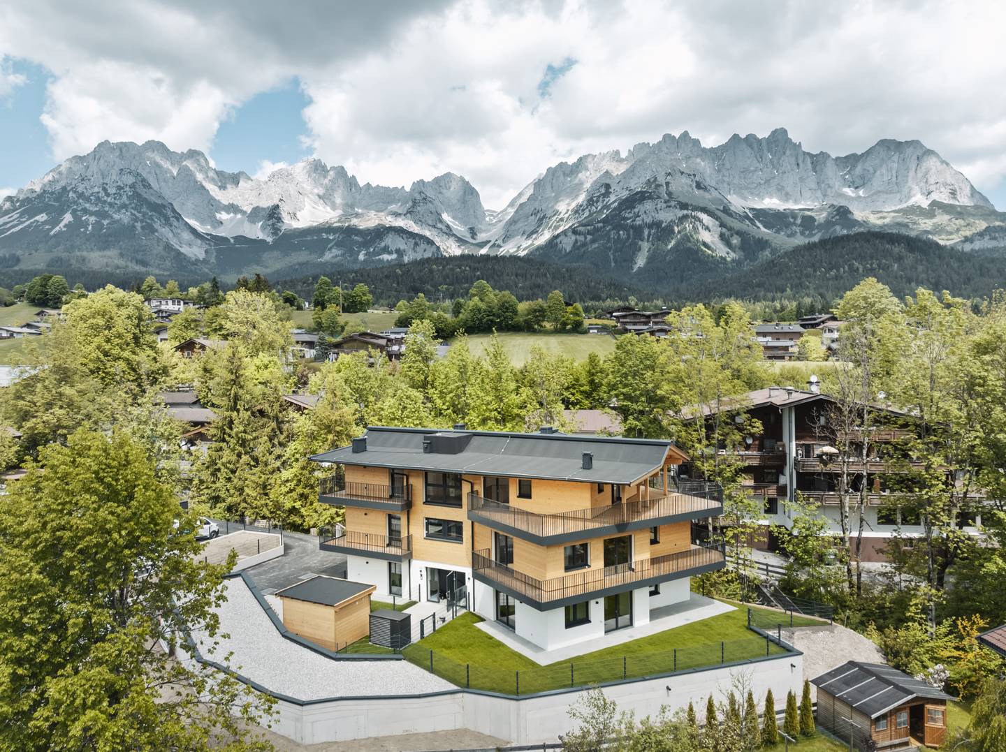 Penthouse mit Sonnenterrasse und Bergblick