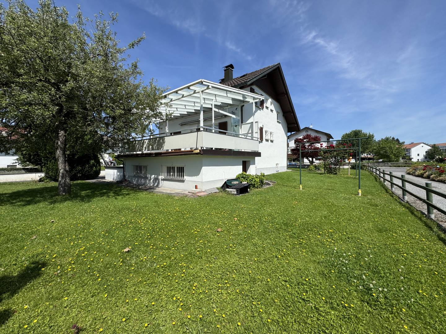 Baugrundstück mit Einfamilienhaus und Entwicklungspotenzial