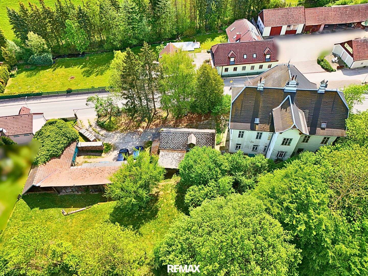 Großes Grundstück mit historischer Villa im Wienerwald
