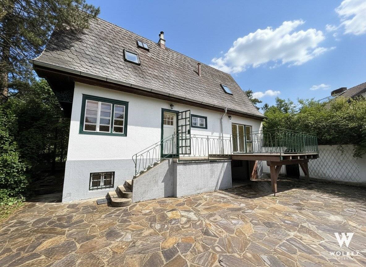Historisches Haus mit Burgblick und großem Garten in Maria Enzersdorf
