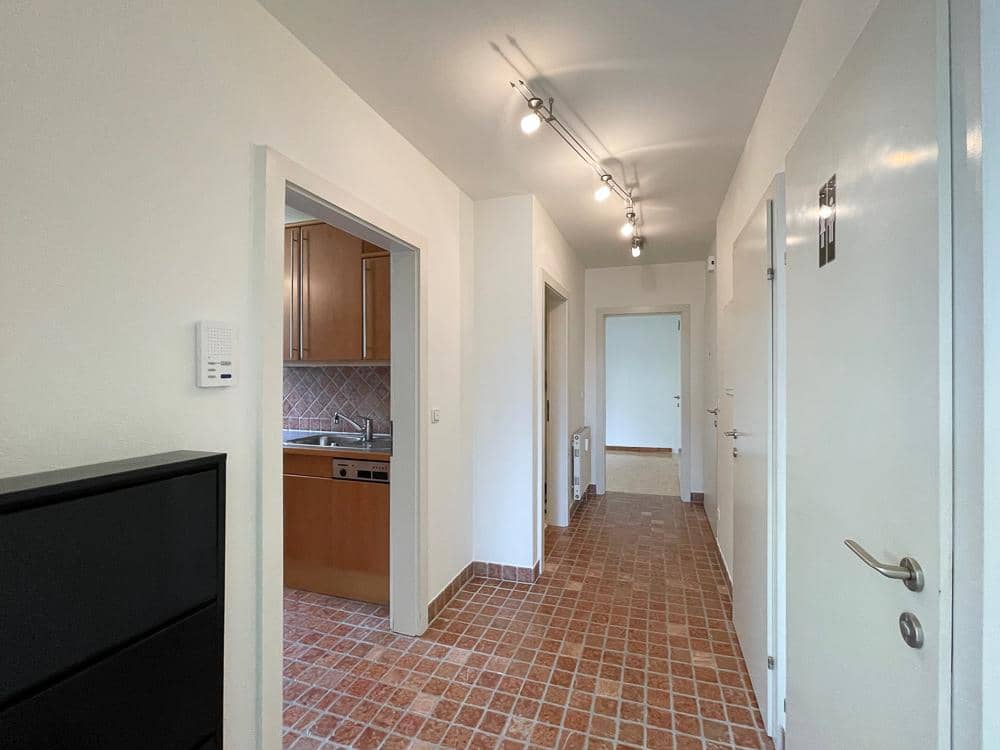 Helle Dachgeschosswohnung mit überdachter Terrasse