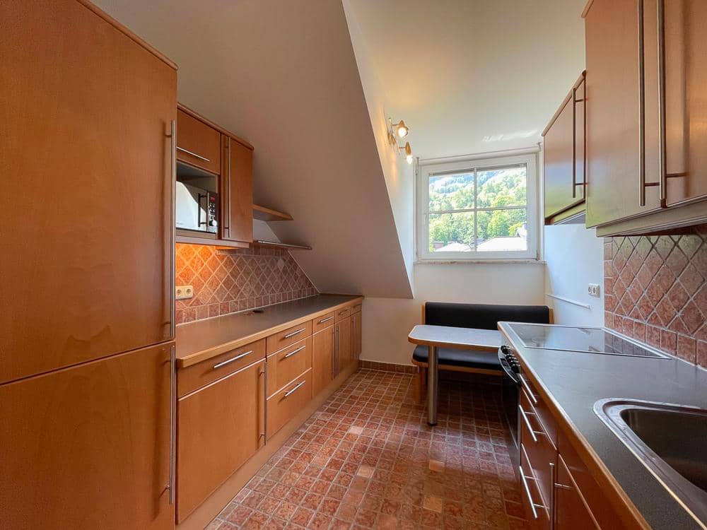 Helle Dachgeschosswohnung mit überdachter Terrasse