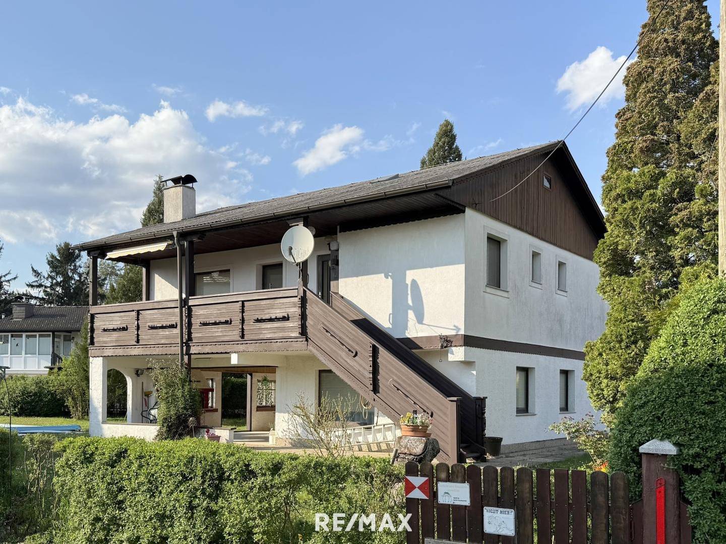 Einfamilienhaus mit Kamin und Terrasse in ruhiger Lage