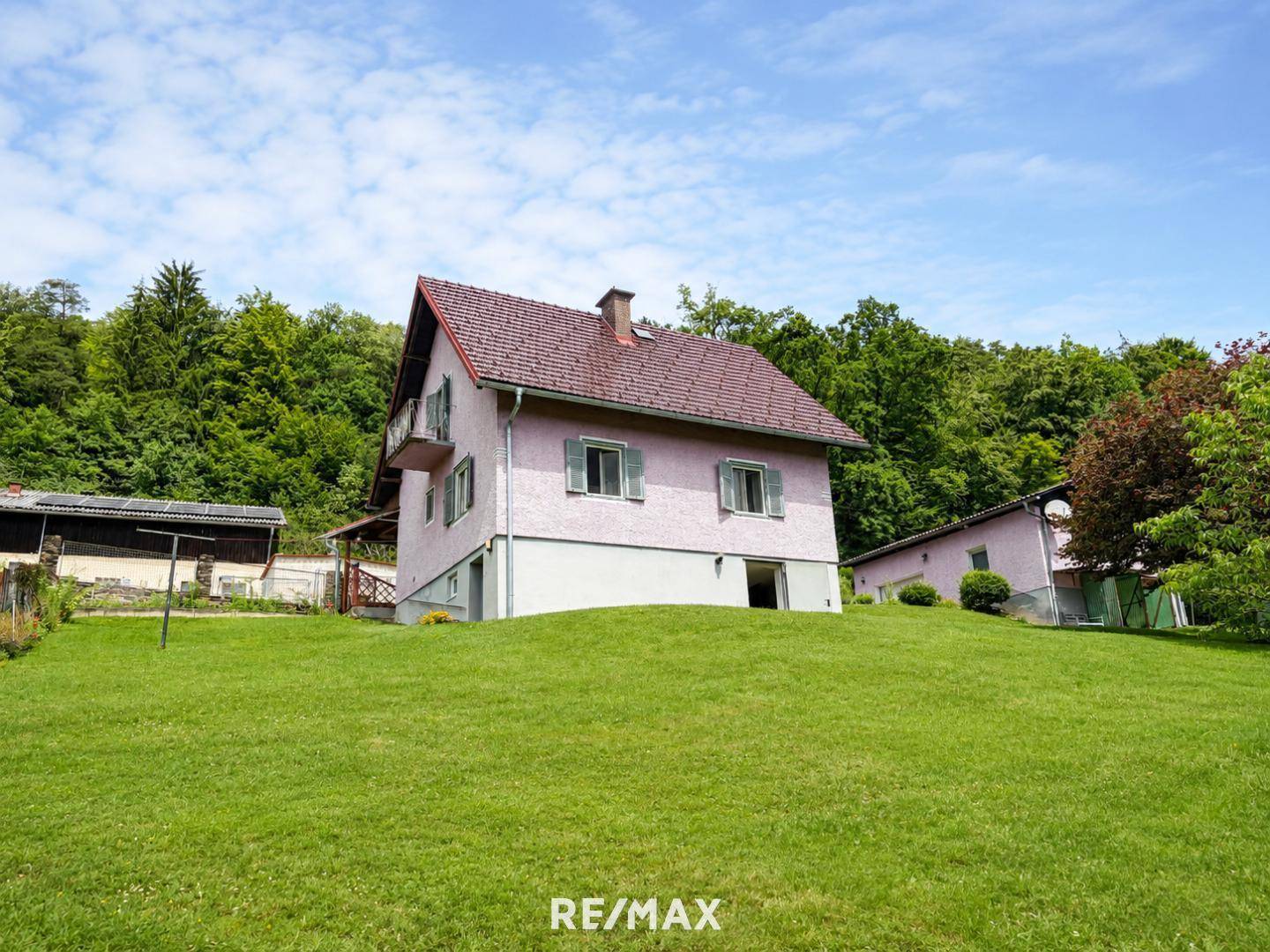 Charmantes Einfamilienhaus mit Blick über Weinberge