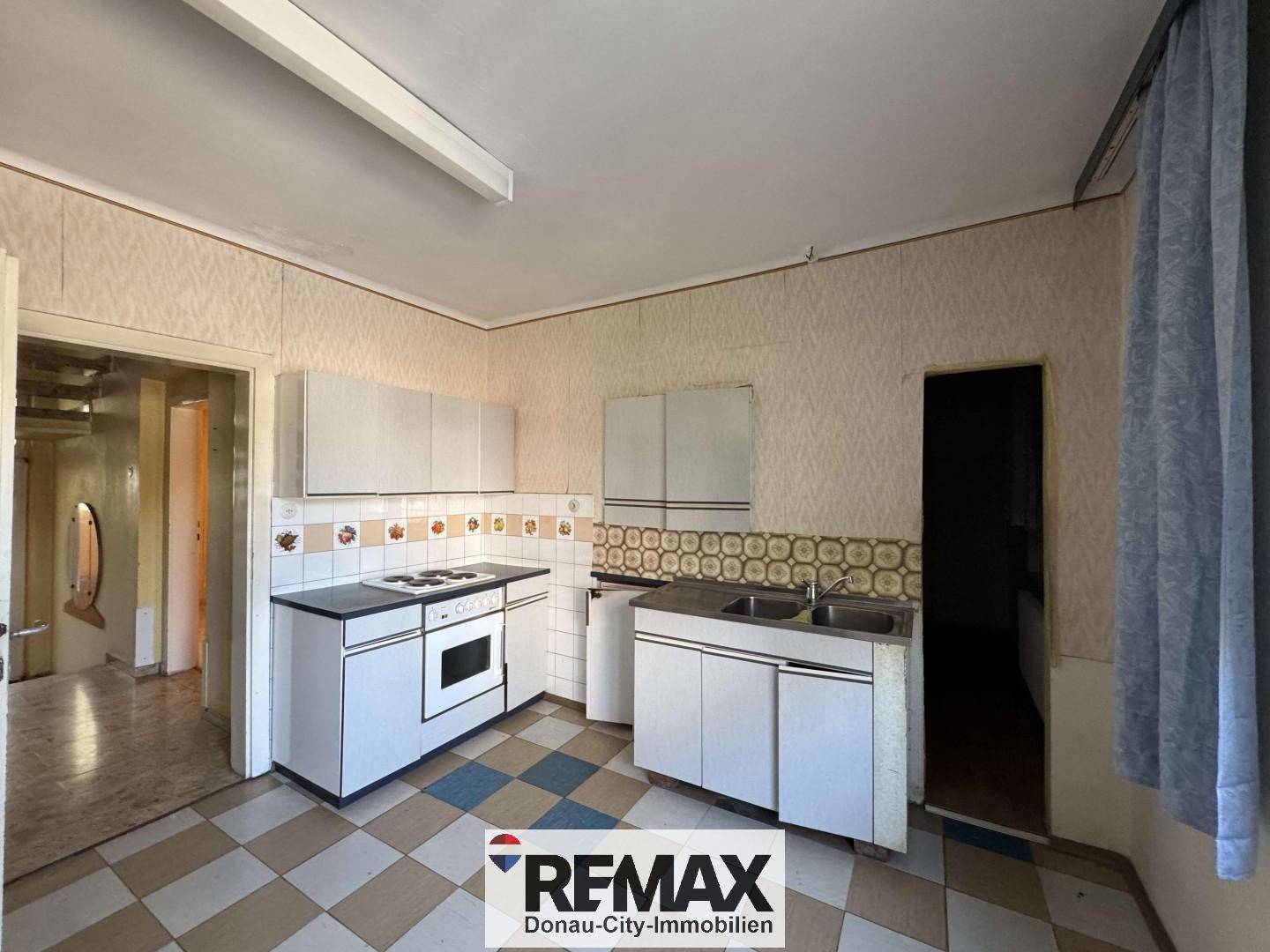 Einfamilienhaus mit Garten und Garage in Fels am Wagram