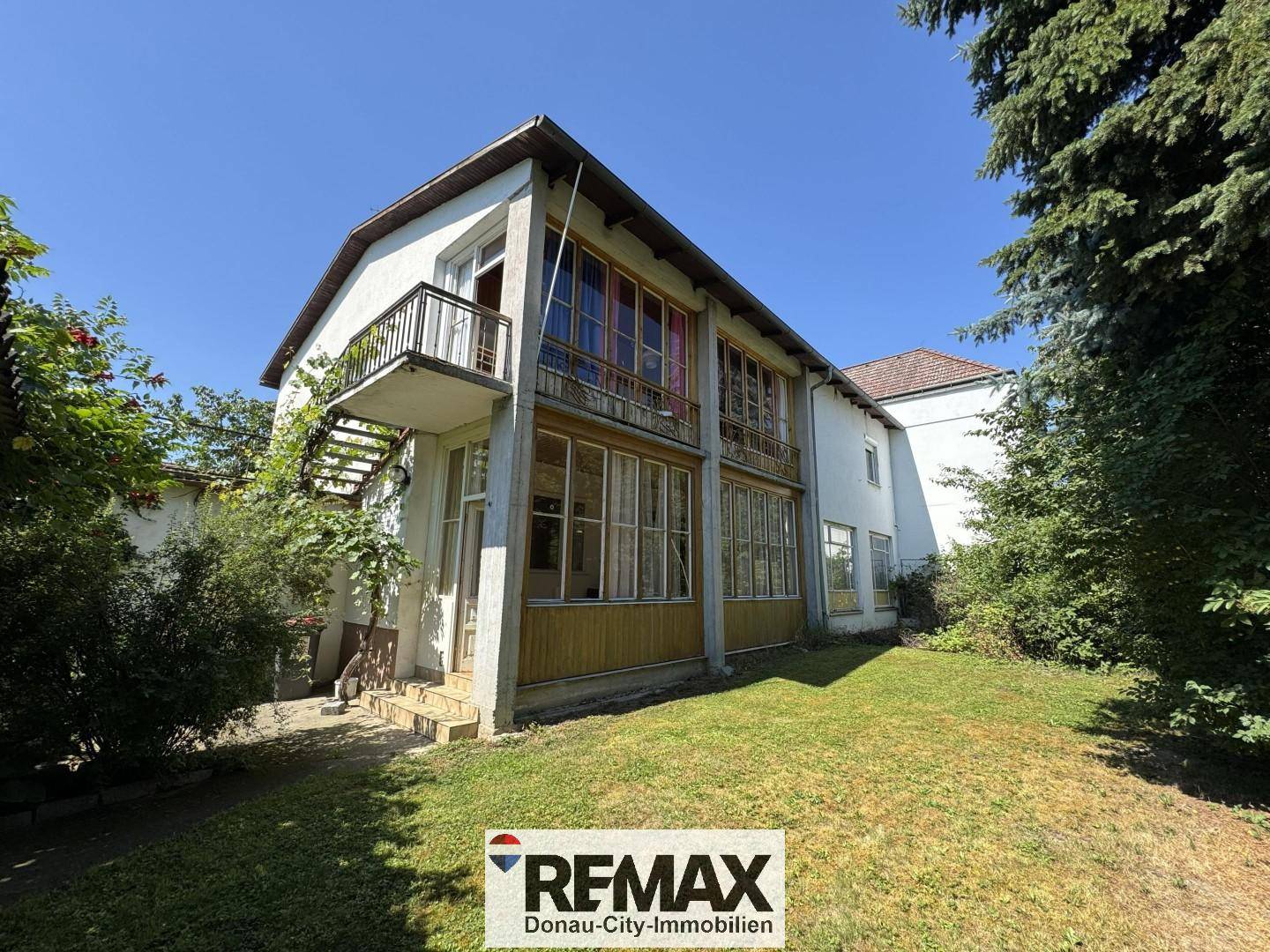 Einfamilienhaus mit Garten und Garage in Fels am Wagram