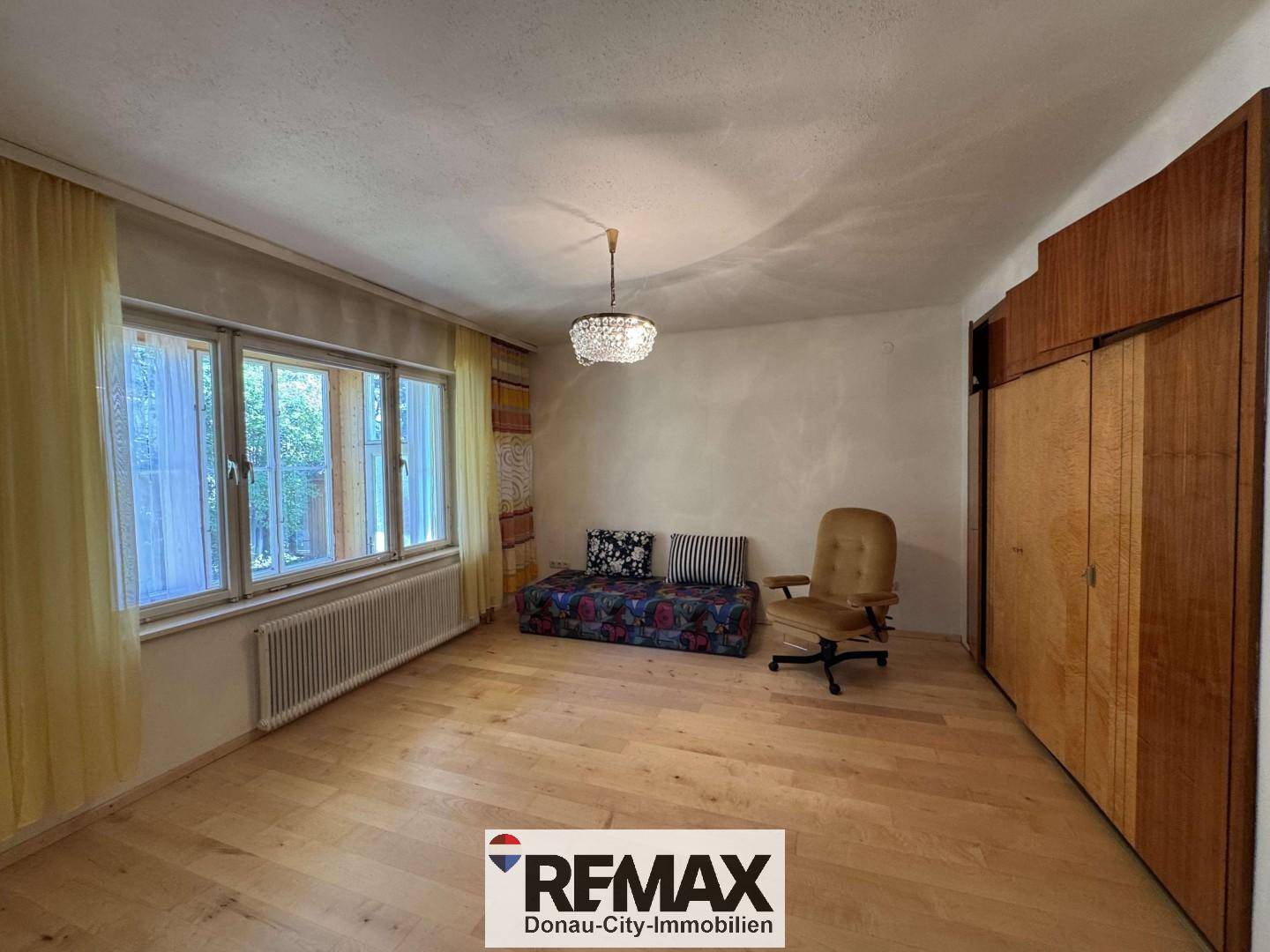 Einfamilienhaus mit Garten und Garage in Fels am Wagram