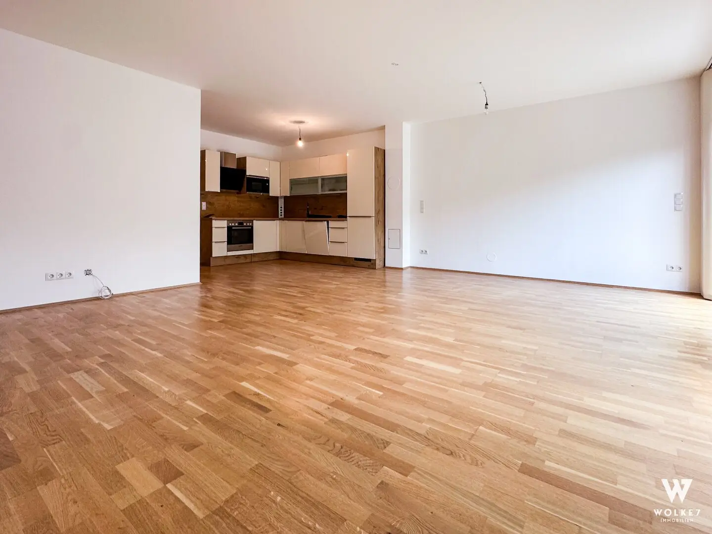Moderne Erdgeschosswohnung mit Garten und Terrasse