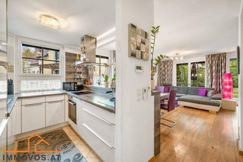 Family apartment with garden terrace and garage in Neustift am Walde