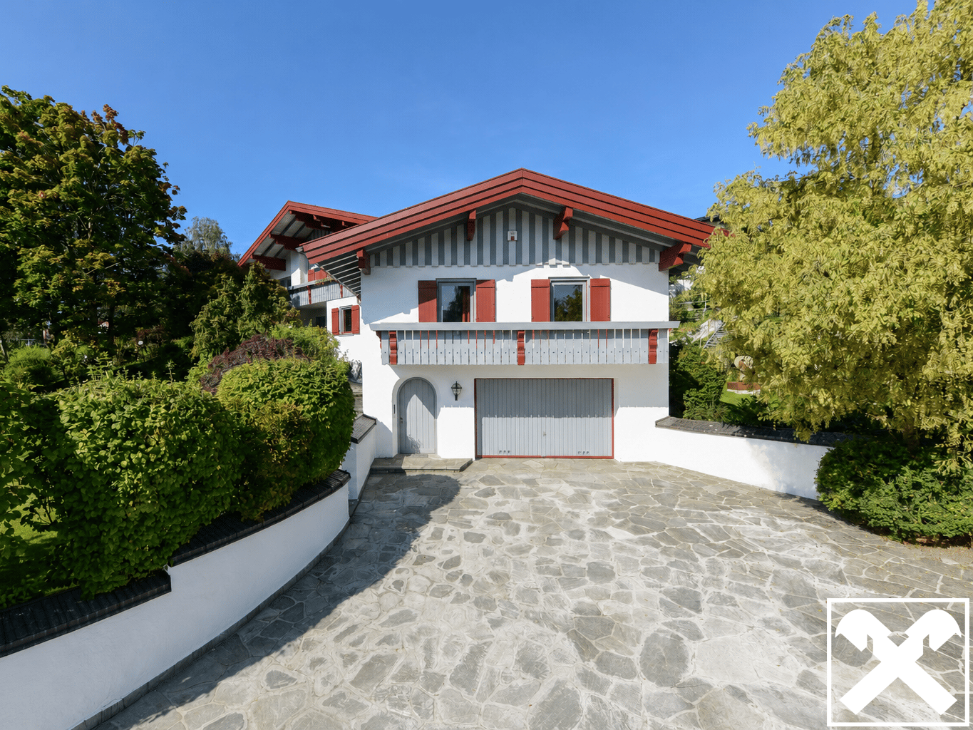 Country Villa with Indoor Pool and Sauna