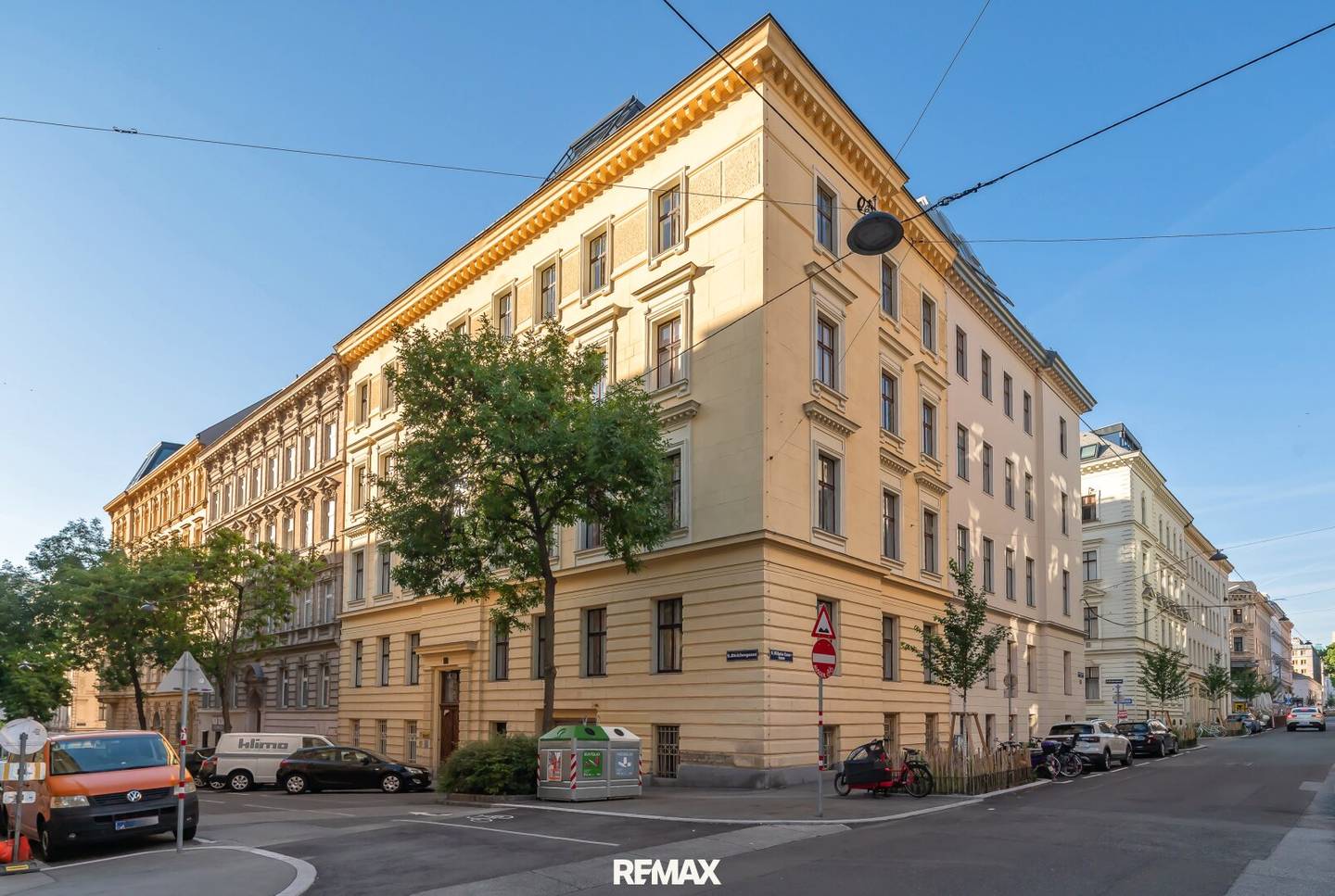 Altbauwohnung mit Balkon nahe Volksoper