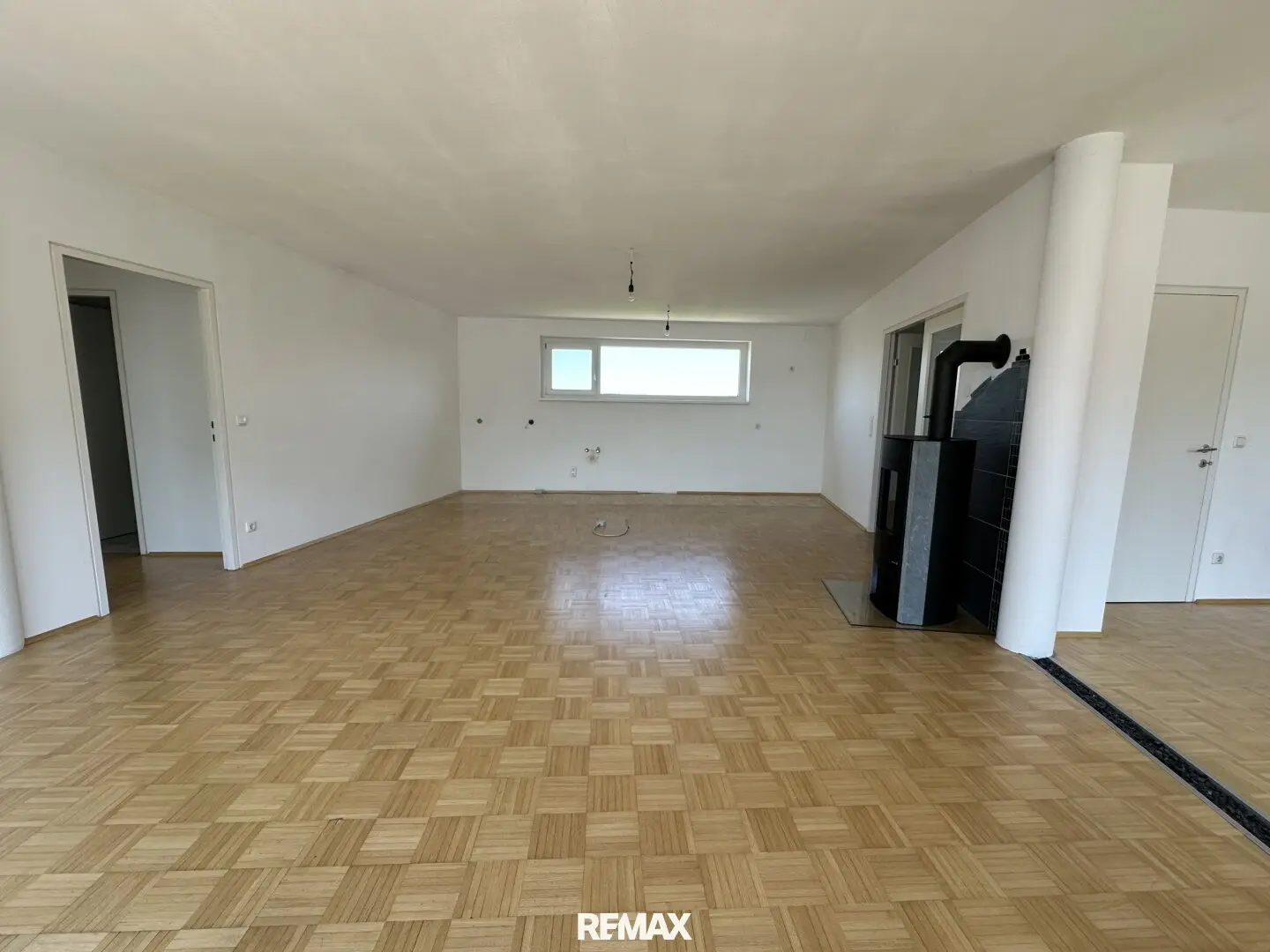 Moderne Dachgeschosswohnung mit Terrasse und Tiefgarage