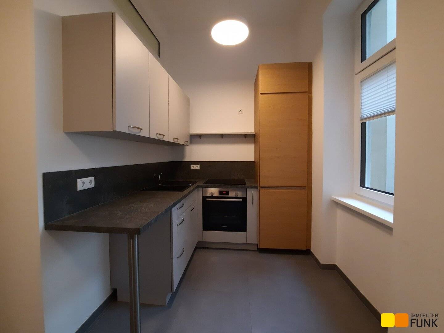 Renovated period apartment with balcony near Prater