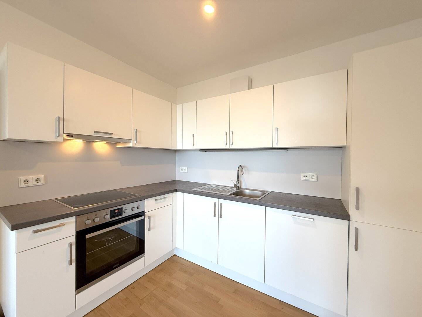 Charming 2-room apartment directly on the Danube