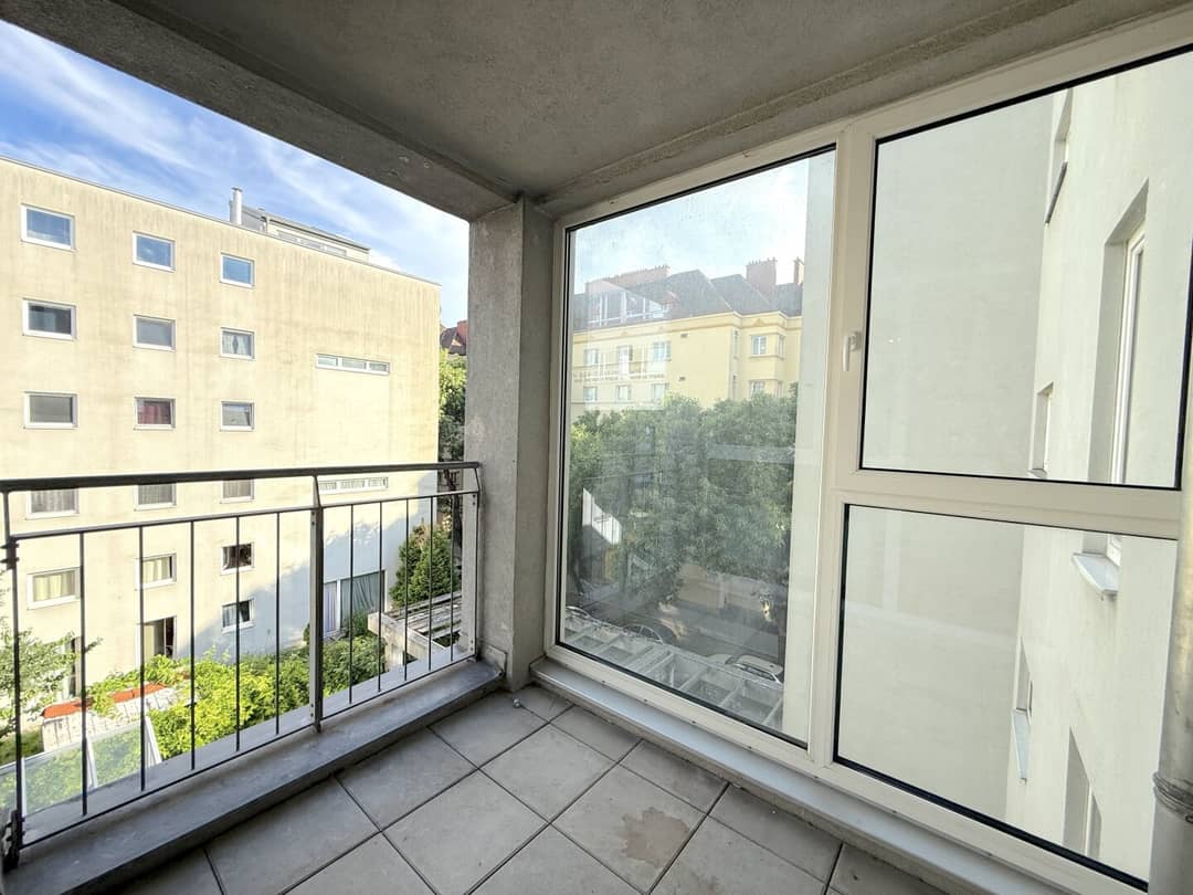 Ruhige Hofwohnung mit Loggia und Einbauküche nahe der Donau