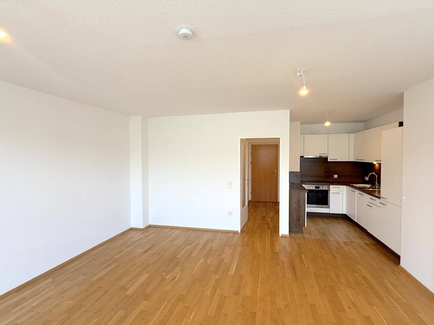 Ruhige Hofwohnung mit Einbauküche nahe der Donau