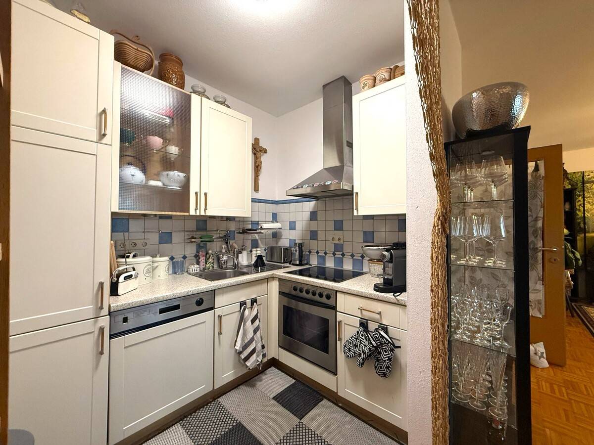 Helle Maisonettewohnung mit Balkon und Kellerabteil