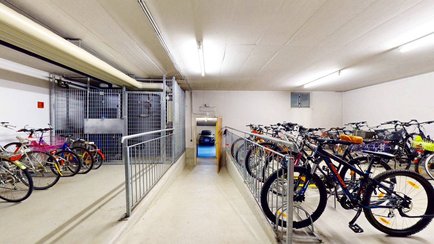 Hausgefühl in Viktring: 4-Zimmer-Wohnung mit ca. 450 m² Eigengarten, eigenem Pool & Tiefgarage inklusive