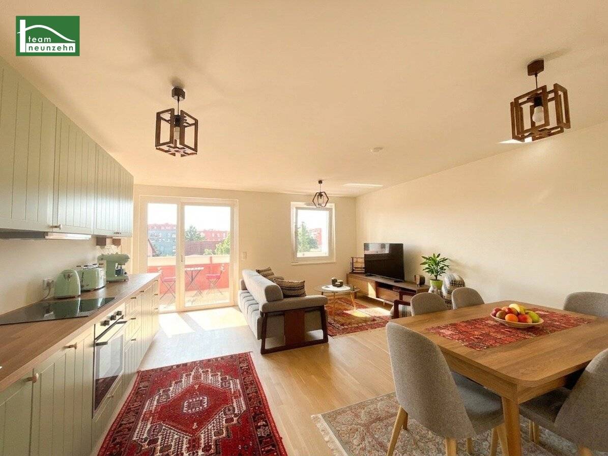 Bright apartment with balcony near Badeteich Hirschstetten
