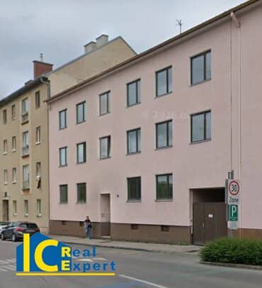 Central 3 Room Apartment with Parking Space in Wiener Neustadt