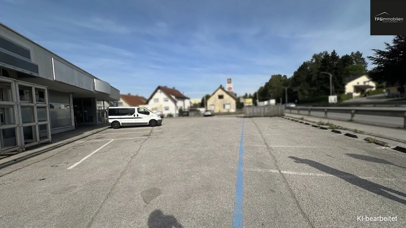 Retail Space with Parking and Heat Pump Heating