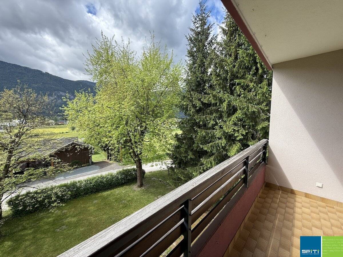 Bright 3-room apartment with loggia and parking in Hermagor