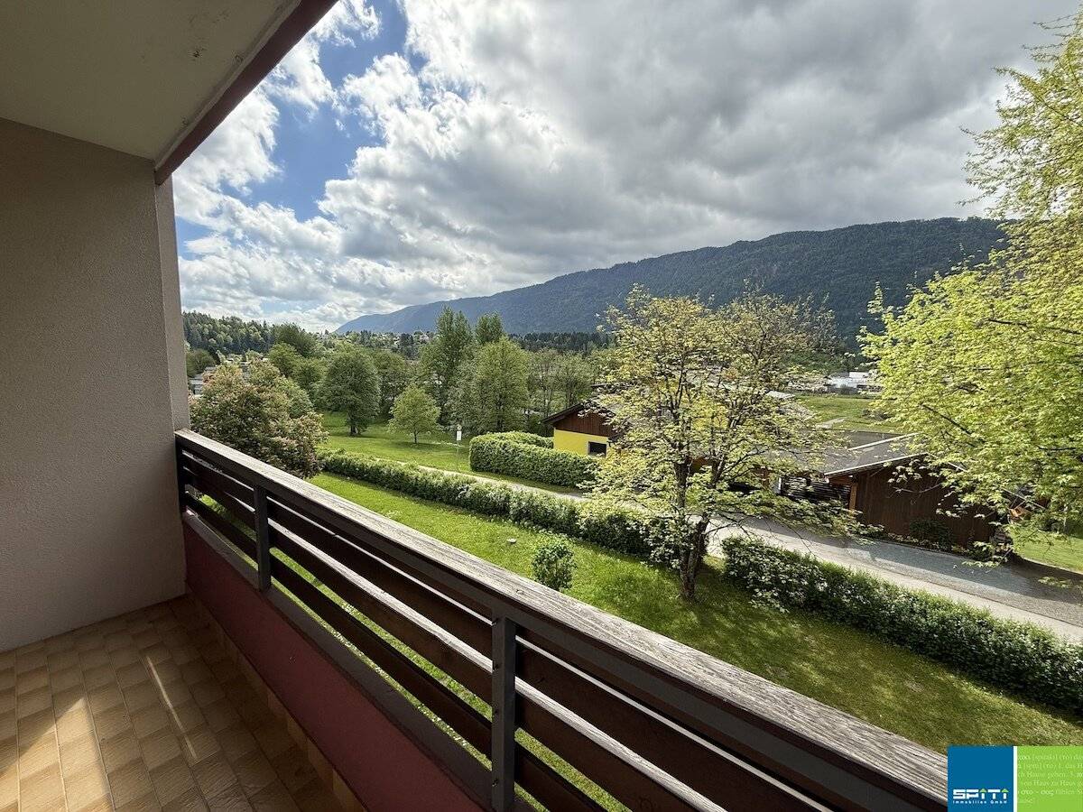 Bright 3-room apartment with loggia and parking in Hermagor