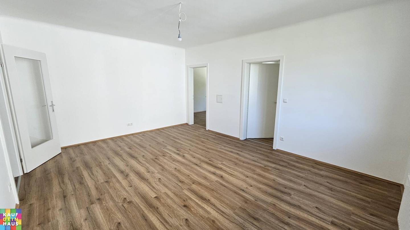 Renovated apartment first occupancy no broker
