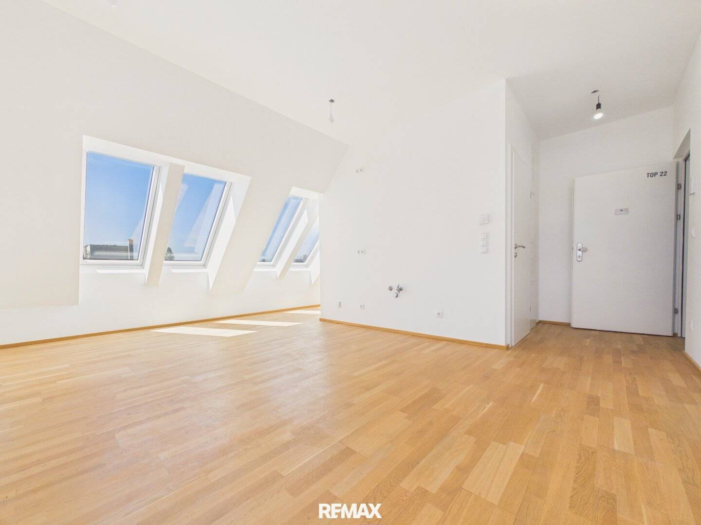Erstbezug Neubauwohnung mit Parkett und Lift
