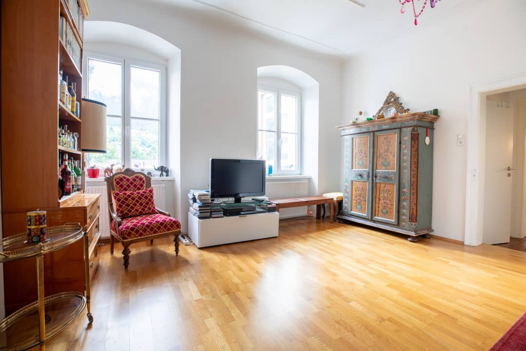 Charmante Altbauwohnung mit Veranda und Panoramaausblick