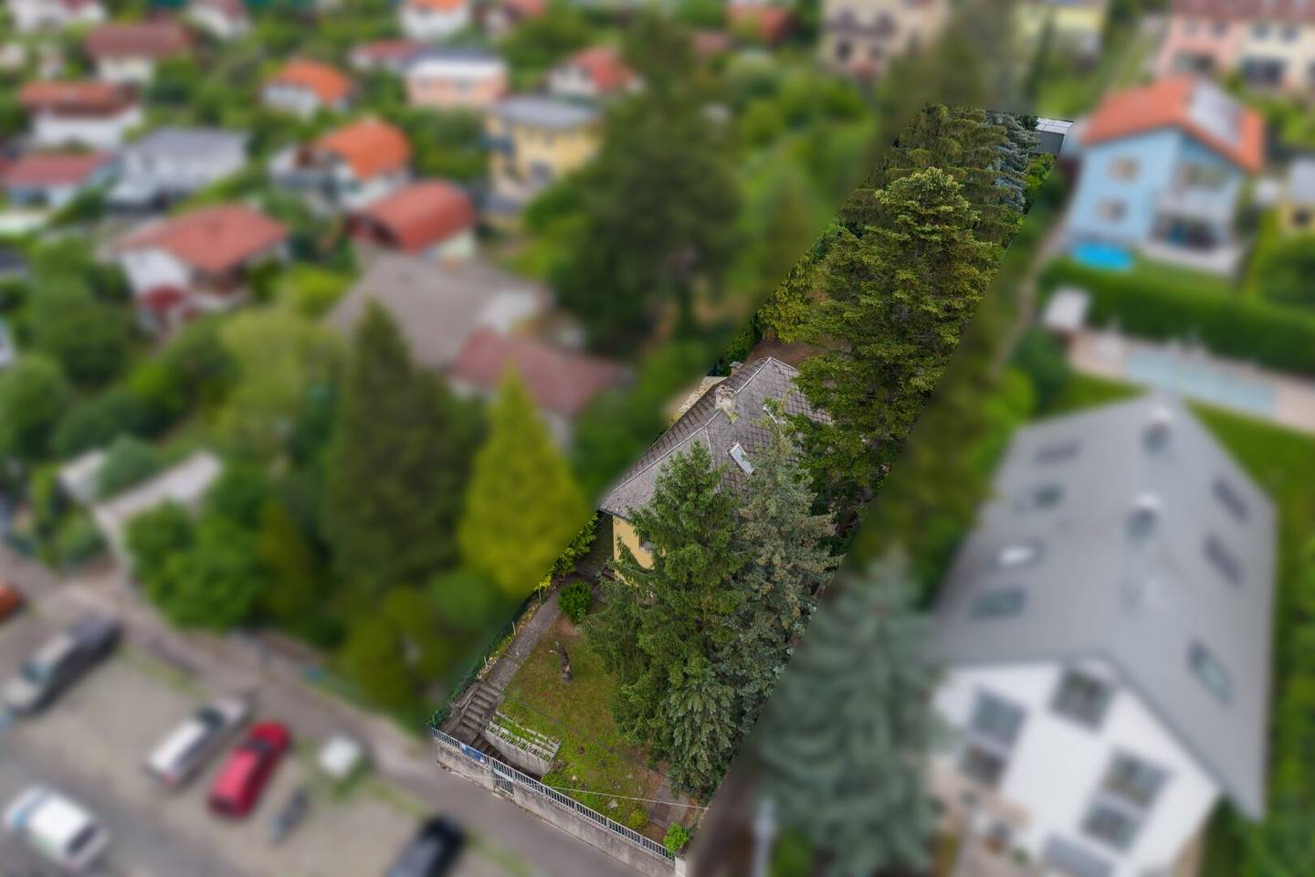 Sanierungsbedürftiges Haus mit Garten in Grünruhelage